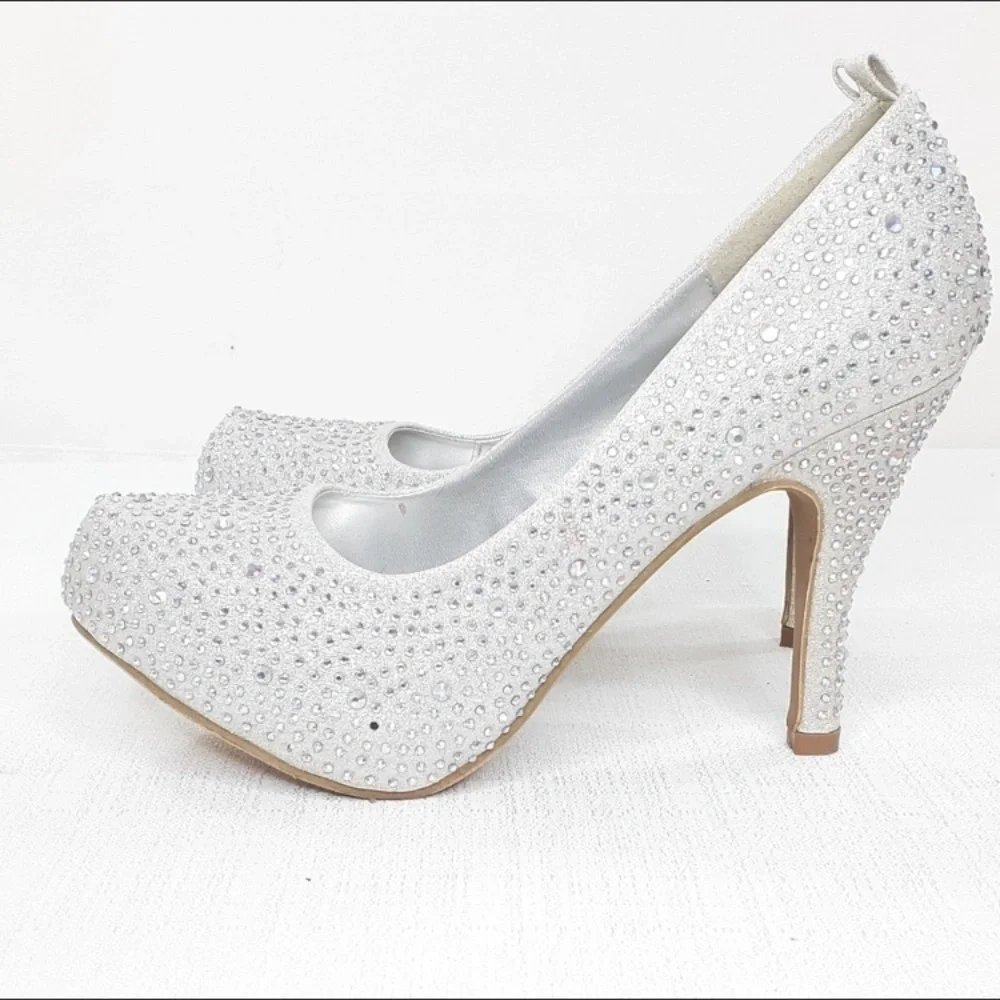Flourish Silver Rhinestone Covered Heels Size 10 wedding holiday heels - Picture 3 of 10